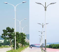 單桿雙臂路燈桿